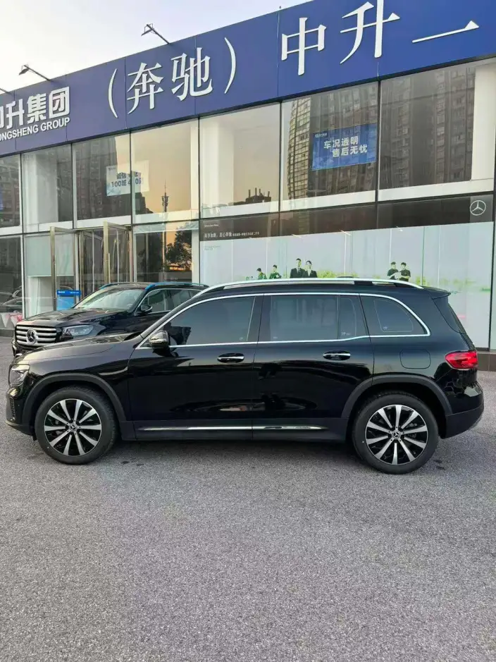 Mercedes-Benz GLB 2025 Model GLB 220 Fashion Model – фото 4