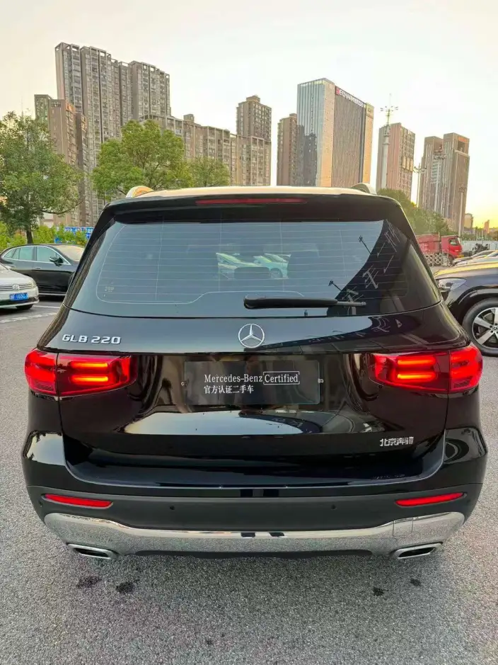 Mercedes-Benz GLB 2025 Model GLB 220 Fashion Model – фото 6