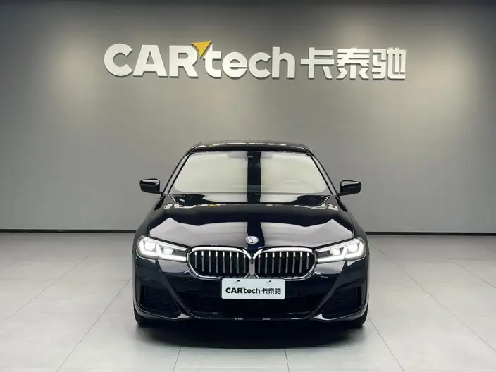 BMW 5 Series 2022 Model 530Li Exclusive Model M Sports Set – фото 2