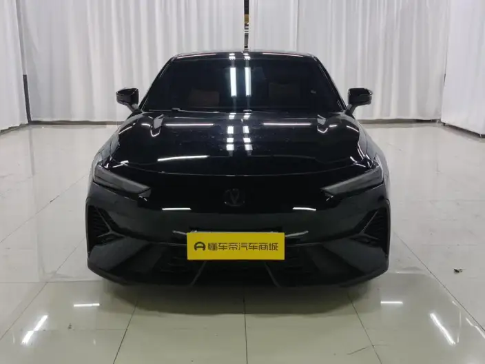 Changan UNI-V 2025 Model Third generation 1.5T 500Bar Noble Model