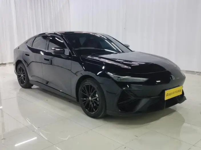 Changan UNI-V 2025 Model Third generation 1.5T 500Bar Noble Model