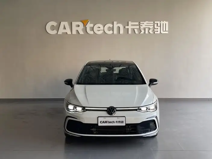 Volkswagen Golf 2024 Model 280TSI DSG R-Line 50 Legend Edition – фото 2
