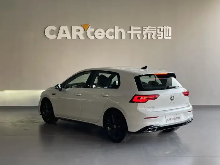 Volkswagen Golf 2024 Model 280TSI DSG R-Line 50 Legend Edition – фото 5