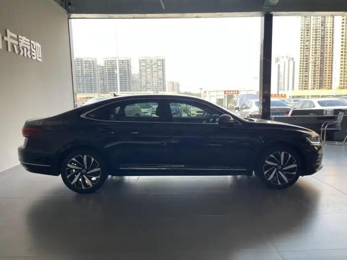Volkswagen Passat 2024 Model 330TSI Elite Edition – фото 7