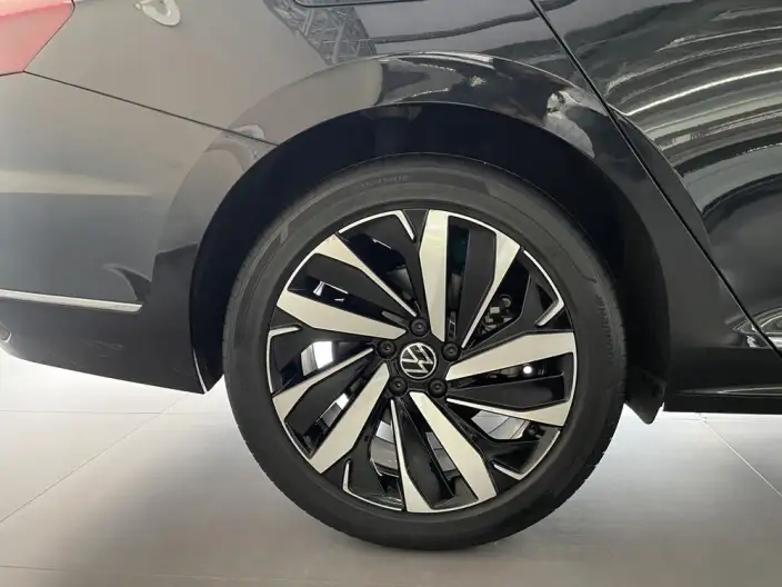 Volkswagen Passat 2024 Model 330TSI Elite Edition – фото 10