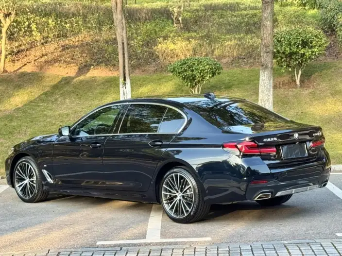 BMW 5 Series 2023 Model Facelift 530Li Leading Model M Sports Set – фото 4