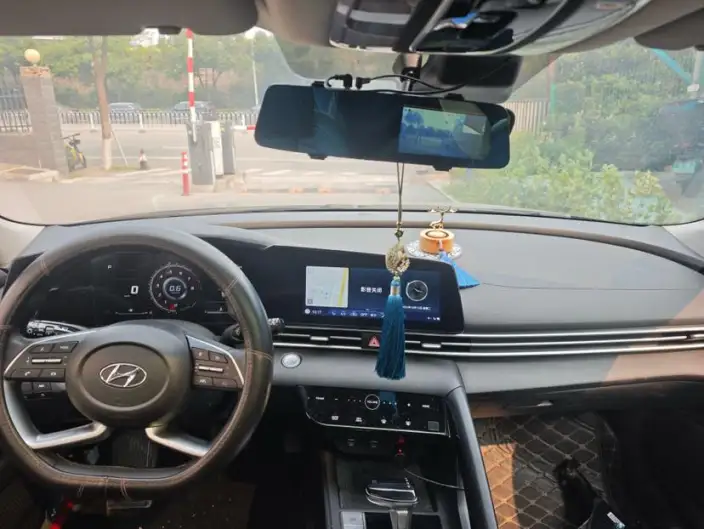 Hyundai Ioniq 2022 Model 1.5L CVT GLX Elite Edition – фото 5