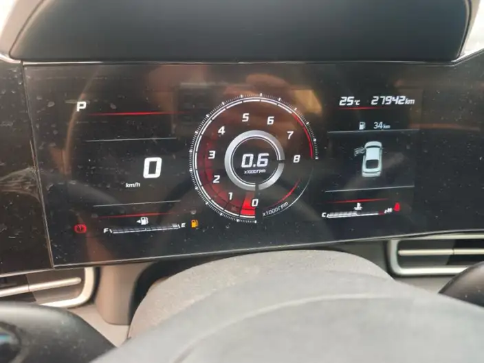 Hyundai Ioniq 2022 Model 1.5L CVT GLX Elite Edition – фото 6