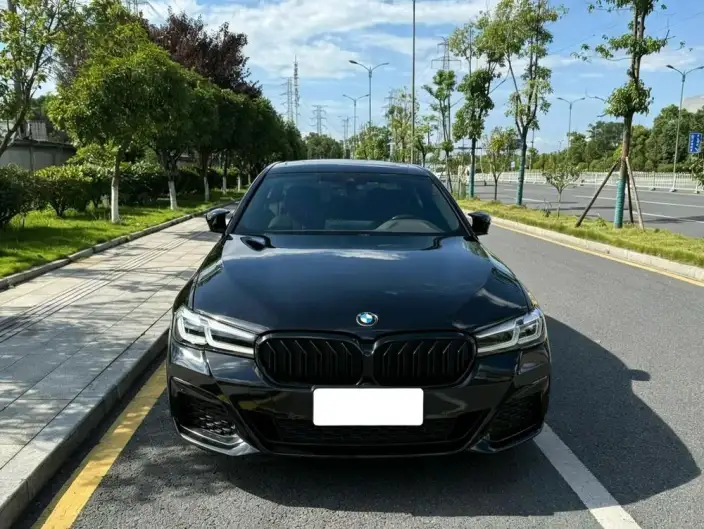 BMW 5 Series 2022 Model Facelift 530Li Leading Model M Sports Set – фото 2