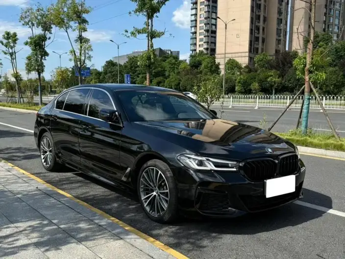 BMW 5 Series 2022 Model Facelift 530Li Leading Model M Sports Set – фото 3