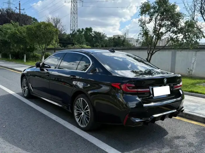 BMW 5 Series 2022 Model Facelift 530Li Leading Model M Sports Set – фото 4