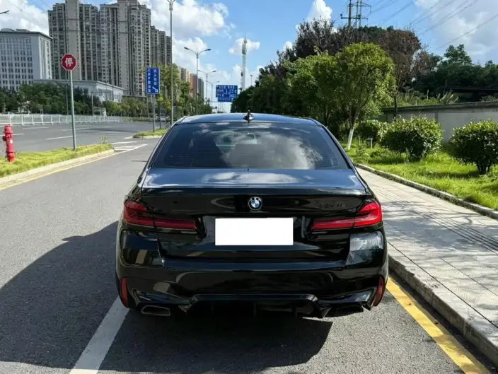 BMW 5 Series 2022 Model Facelift 530Li Leading Model M Sports Set – фото 5