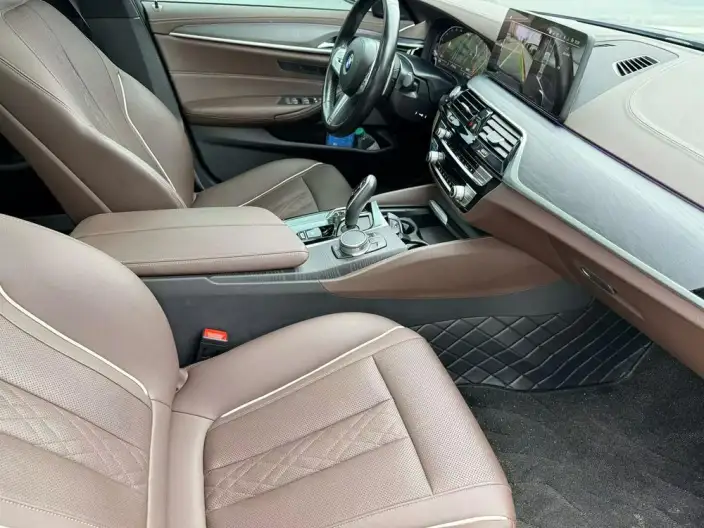 BMW 5 Series 2022 Model Facelift 530Li Leading Model M Sports Set – фото 8