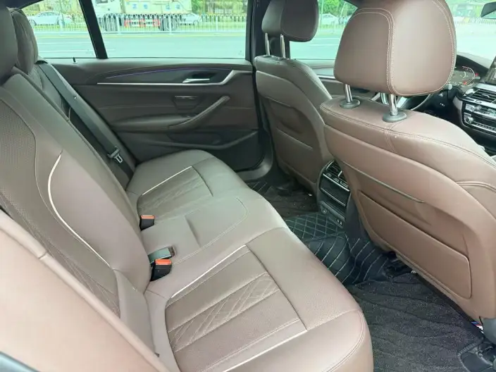 BMW 5 Series 2022 Model Facelift 530Li Leading Model M Sports Set – фото 9