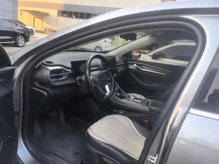 BYD Destroyer 05 2024 Model Honor Edition DM-i 120KM Luxury Model – фото 8