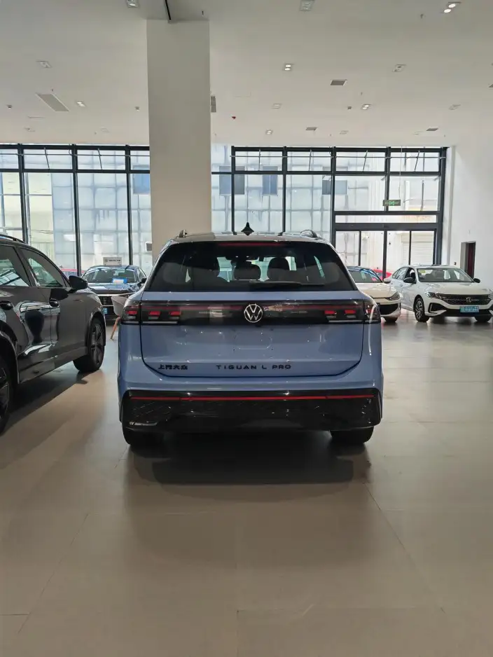 Volkswagen Tiguan L 2024 Model Pro 330TSI 2WD R-Line Smart collar Edition – фото 5