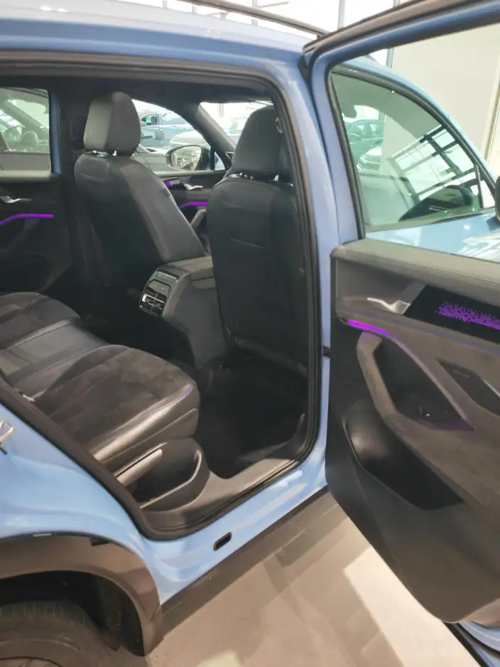 Volkswagen Tiguan L 2024 Model Pro 330TSI 2WD R-Line Smart collar Edition – фото 8