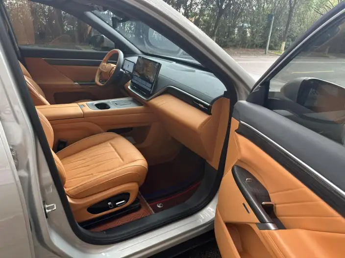 eπ 008 2024 Model 210Max Extended Range Edition 5 seat – фото 9