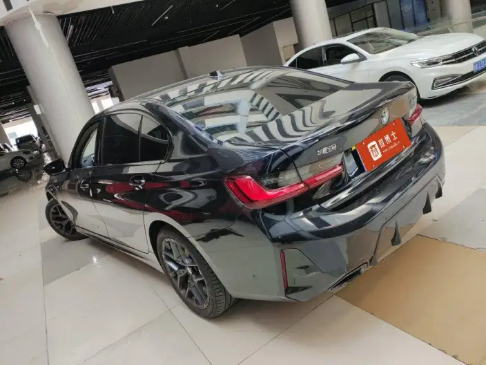BMW 3 Series 2026 Model 330Li M Sports Night Set