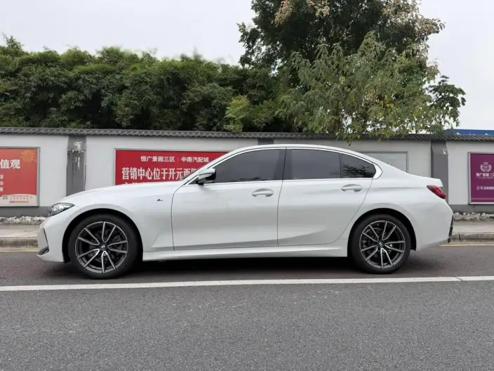 BMW 3 Series 2023 Model 320i M Sports Set