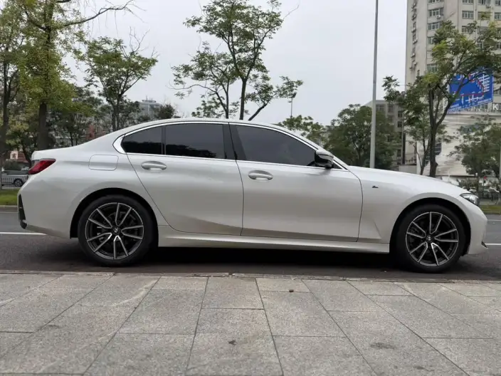 BMW 3 Series 2023 Model 320i M Sports Set – фото 8