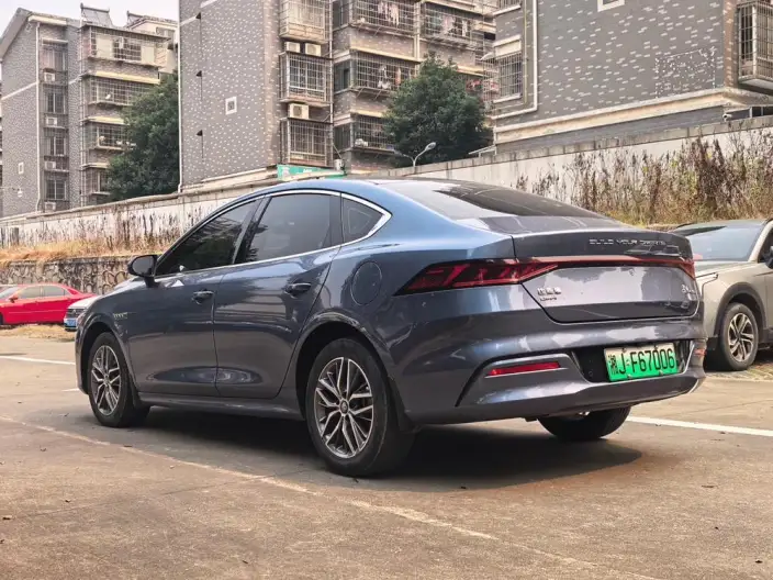 BYD Qin PLUS DM 2024 Model Honor Edition DM-i 120KM Leading Model – фото 4