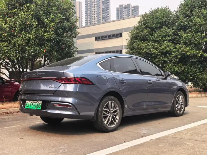BYD Qin PLUS DM 2024 Model Honor Edition DM-i 120KM Leading Model – фото 6