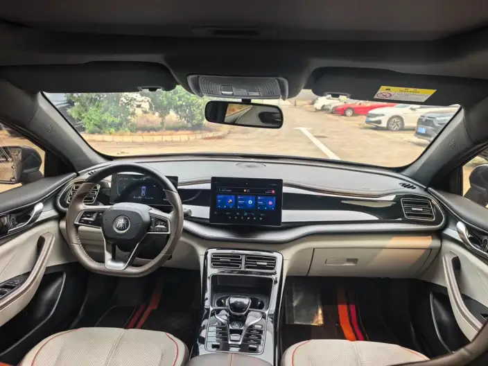 BYD Qin PLUS DM 2024 Model Honor Edition DM-i 120KM Leading Model – фото 9
