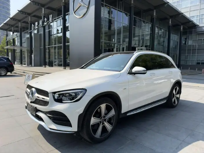 Mercedes-Benz GLC 2022 Model Facelift GLC 300 L 4MATIC Dynamic Model Collector Edition – фото 1