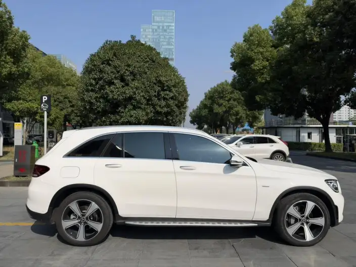 Mercedes-Benz GLC 2022 Model Facelift GLC 300 L 4MATIC Dynamic Model Collector Edition – фото 7