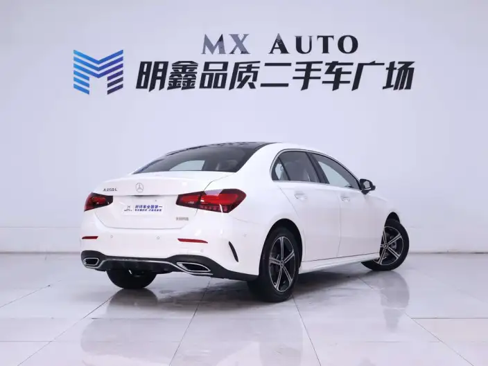 Mercedes-Benz A-class 2025 Model A 200 L Fashion Edition – фото 3