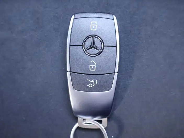 Mercedes-Benz A-class 2025 Model A 200 L Fashion Edition – фото 6