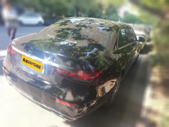 Mercedes-Benz E-Class 2023 Model Facelift E 260 L sedan – фото 2