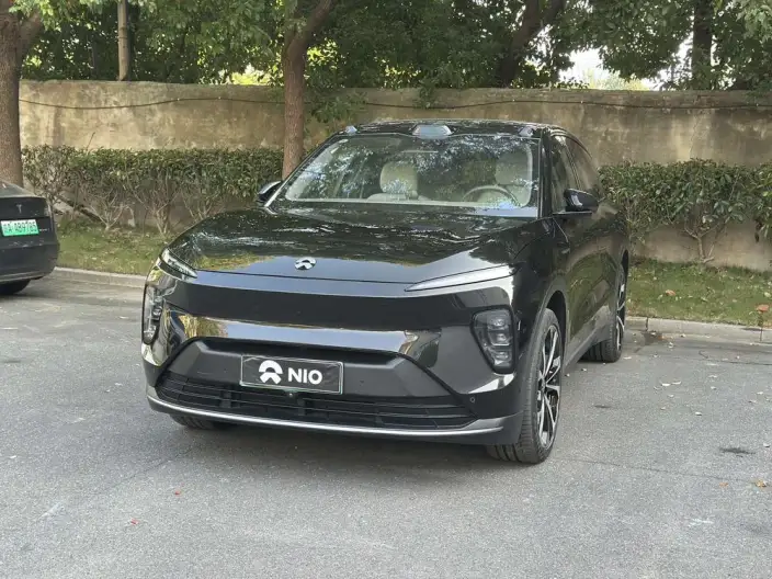 NIO ES8 2023 Model 100kWh Signature Edition