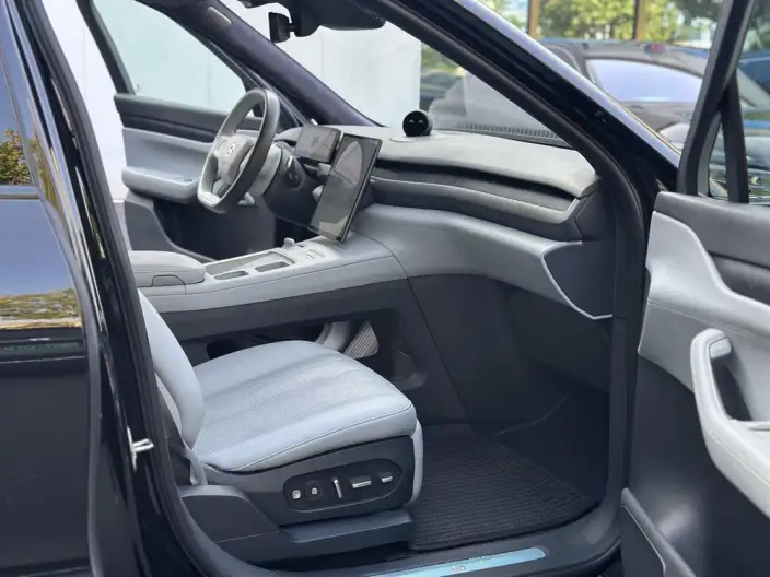 NIO ES8 2023 Model 100kWh Signature Edition