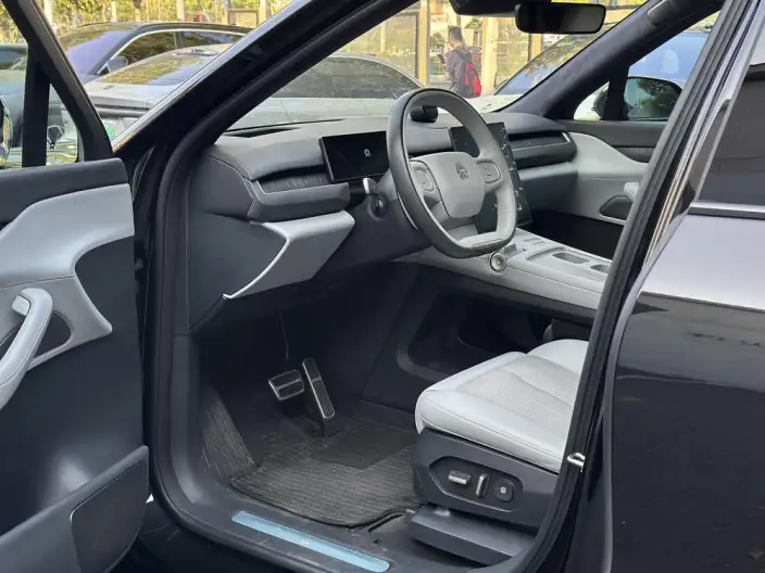 NIO ES8 2023 Model 100kWh Signature Edition – фото 7