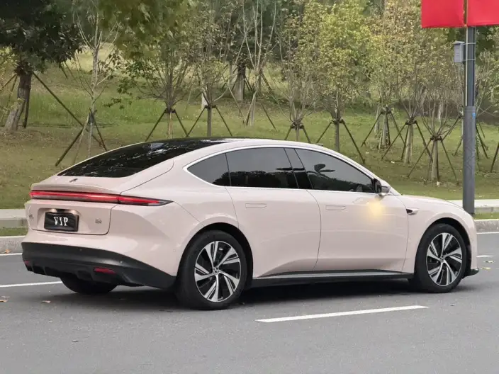 NIO ET5 2024 Model 75kWh – фото 7
