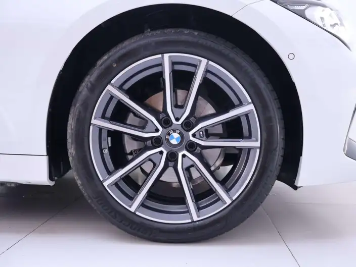 BMW 3 Series 2026 Model 325Li M Sports Set