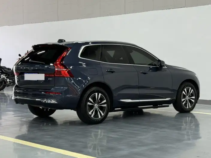 Volvo XC60 2022 Model B5 4WD Smart Range Sports Edition – фото 6