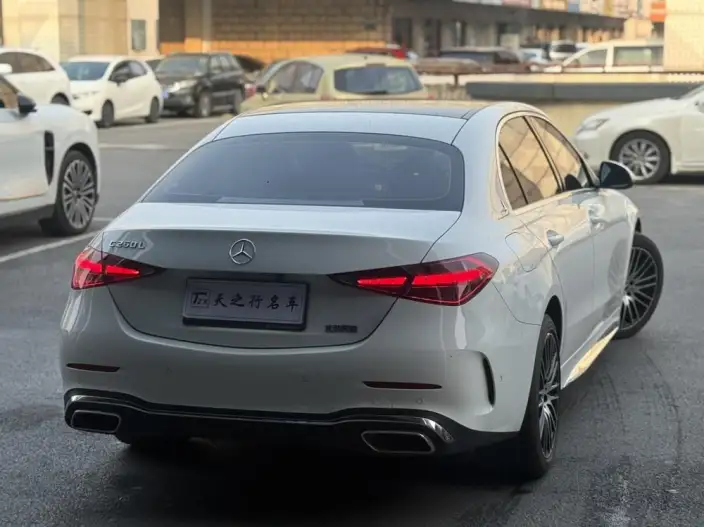 Mercedes-Benz C-Class 2024 Model C 260 L Sports Edition – фото 3