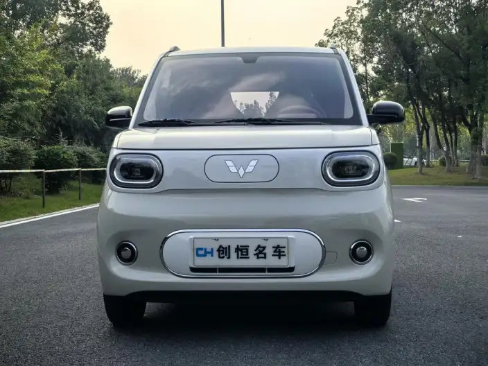 Wuling Hongguang MINIEV 2024 Model 215km Advanced version Lithium Iron Phosphate