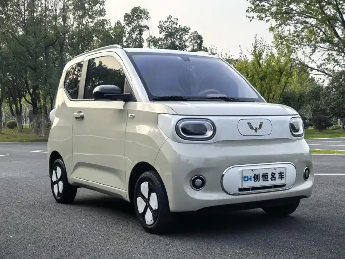 Wuling Hongguang MINIEV 2024 Model 215km Advanced version Lithium Iron Phosphate