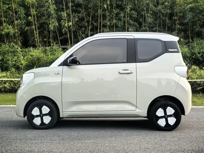 Wuling Hongguang MINIEV 2024 Model 215km Advanced version Lithium Iron Phosphate