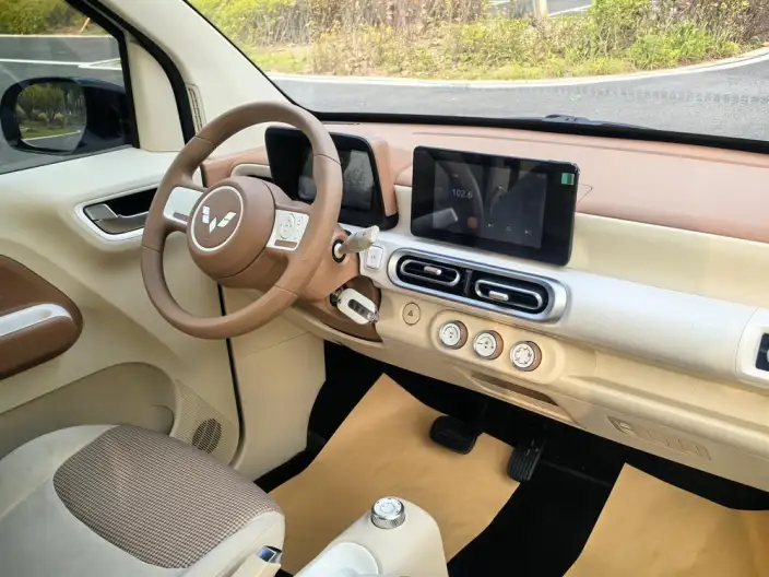 Wuling Hongguang MINIEV 2024 Model 215km Advanced version Lithium Iron Phosphate – фото 9