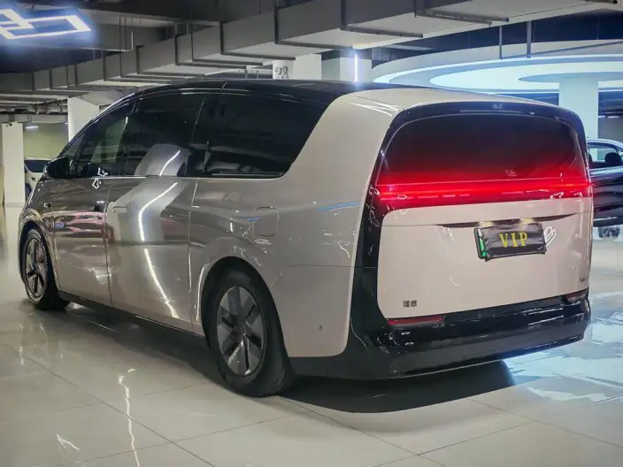 Li Auto MEGA 2024 Model Ultra Edition
