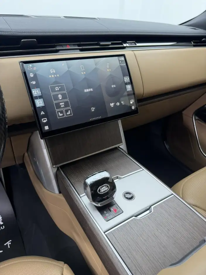 Range Rover 2025 Model 3.0 L6 400PS Shengshi Extended Edition – фото 9
