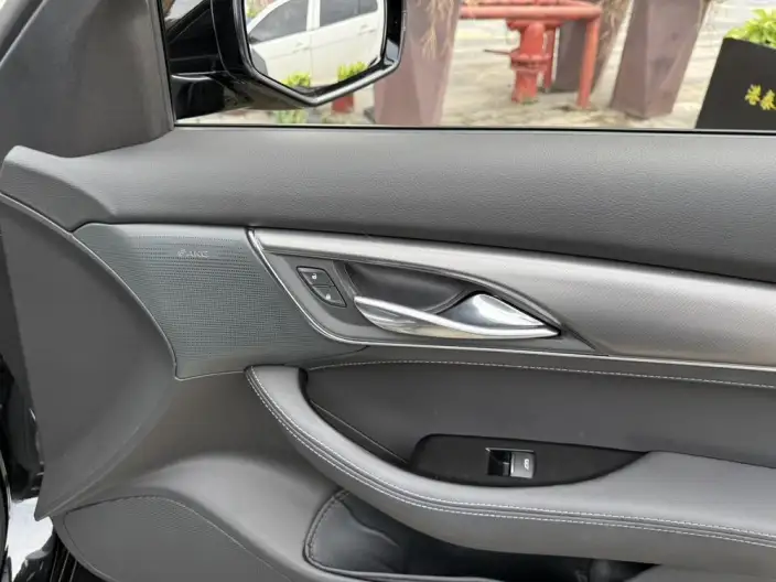 Cadillac CT5 2024 Model 28T Luxury Model Pro – фото 8