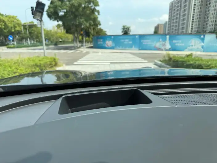Hongqi HS5 2022 Model 2.0T Smart Flag Enjoy Edition – фото 10