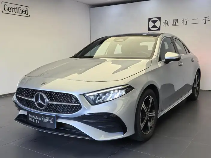 Mercedes-Benz A-class 2023 Model A 200 L Sports sedan Fashion Edition