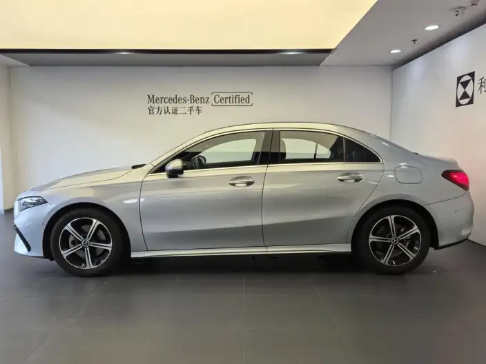 Mercedes-Benz A-class 2023 Model A 200 L Sports sedan Fashion Edition